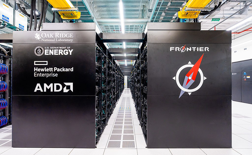 &lt;strong&gt;Figure 1.&lt;/strong&gt; Hewlett Packard Enterprise Frontier—the Exascale-class HPE Cray EX Supercomputer at Oak Ridge National Laboratory—is the world’s first exascale computer. It contains roughly 8.7 million cores and performs 1.19 \(\times\) 10&lt;sup&gt;18&lt;/sup&gt; operations per second. Photo courtesy of Oak Ridge National Laboratory under the &lt;a href=&quot;https://creativecommons.org/licenses/by/2.0/deed.en&quot;&gt;Creative Commons Attribution 2.0 Generic license&lt;/a&gt;.