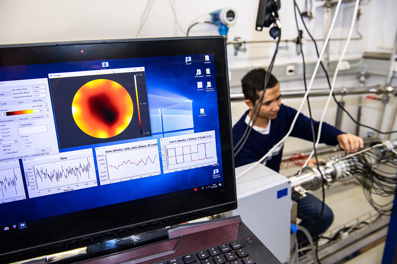 &lt;strong&gt;Figure 3.&lt;/strong&gt; Muhammad Arif of the University of Eastern Finland studies the use of electrical impedance tomography for applications in the process industry. Photo courtesy of Raija Törrönen.