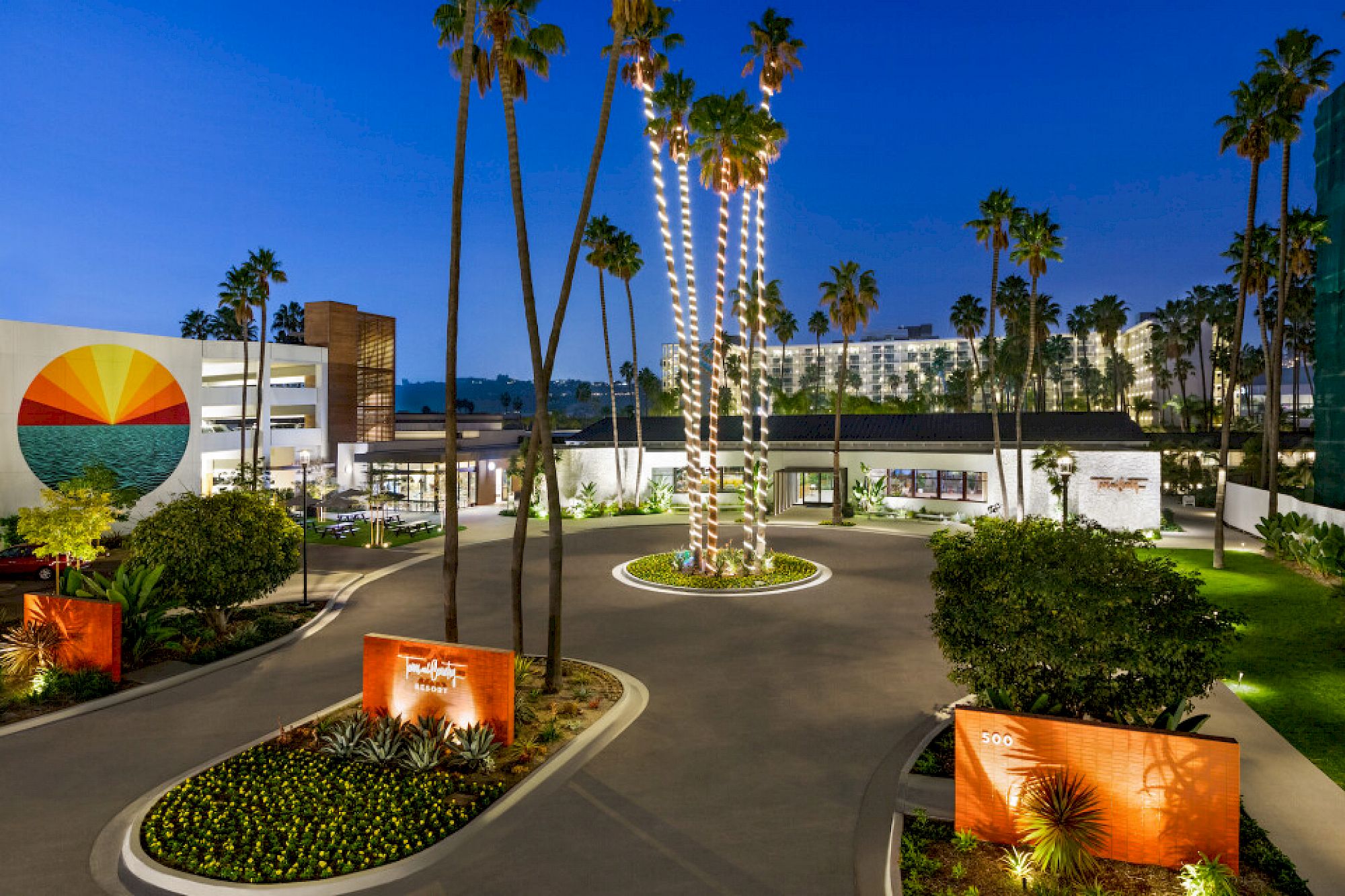 The 2022 SIAM Conference on Mathematics of Data Science will take place in a hybrid format from September 26-30, 2022, with the in-person component at the Town and Country Resort in San Diego, Calif. Image courtesy of the Town and Country Resort.